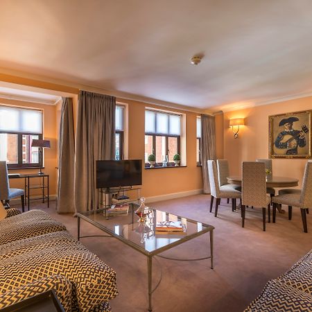 The Capital Hotel, Apartments & Townhouse Londres Exterior foto A suite at the hotel