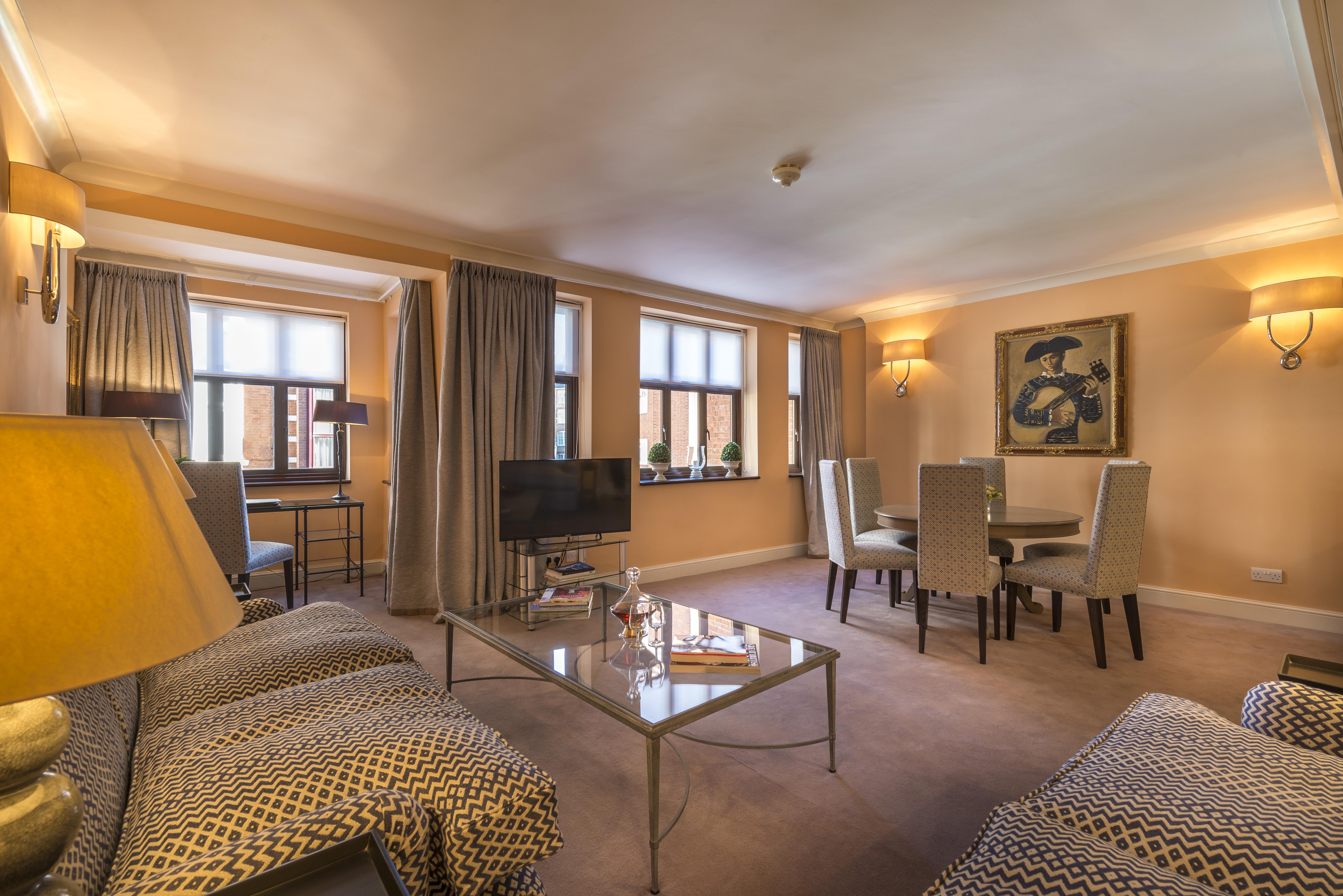 The Capital Hotel, Apartments & Townhouse Londres Exterior foto A suite at the hotel